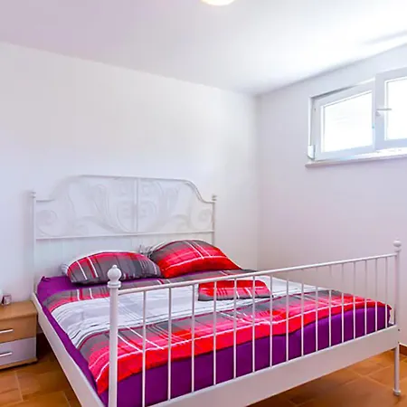 2 Bedroom Cozy In *